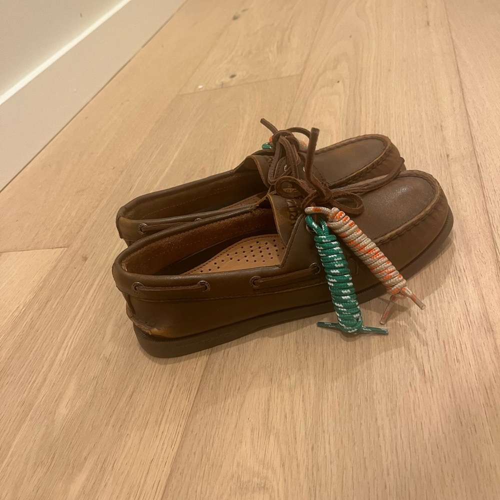 Aritzia Sperry Boat Shoes - Size 6